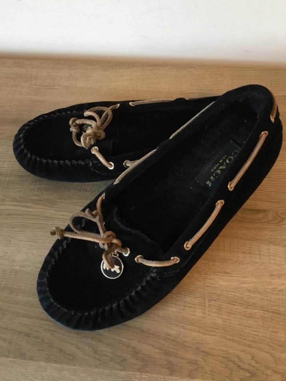 Coach Antonia A8809 Black and Tan Moccasins US Size 8B EUC - Picture 2 of 6
